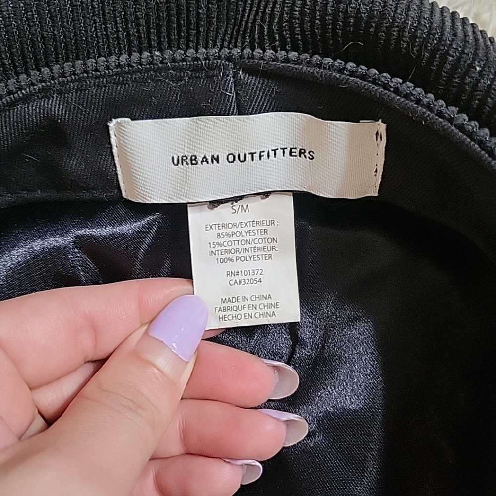 *SOLD* Urban Outfitters Black Corduroy Newsboy Cap The Ringo Cap Retro Hat - Picture 9 of 11